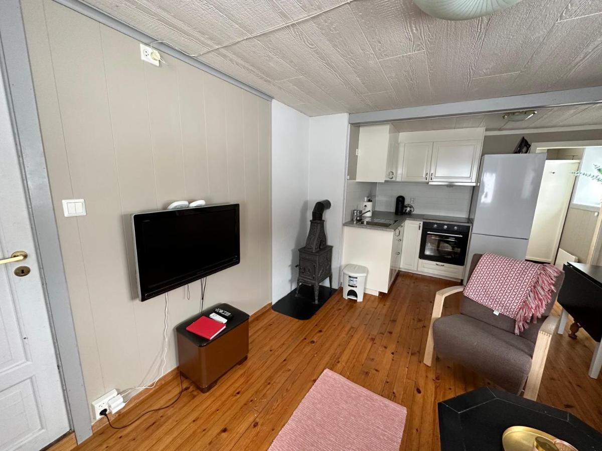 Auregarden - A Rustique Oasis Just A Blink Away From Town Centre Apartment Vik  Exterior photo